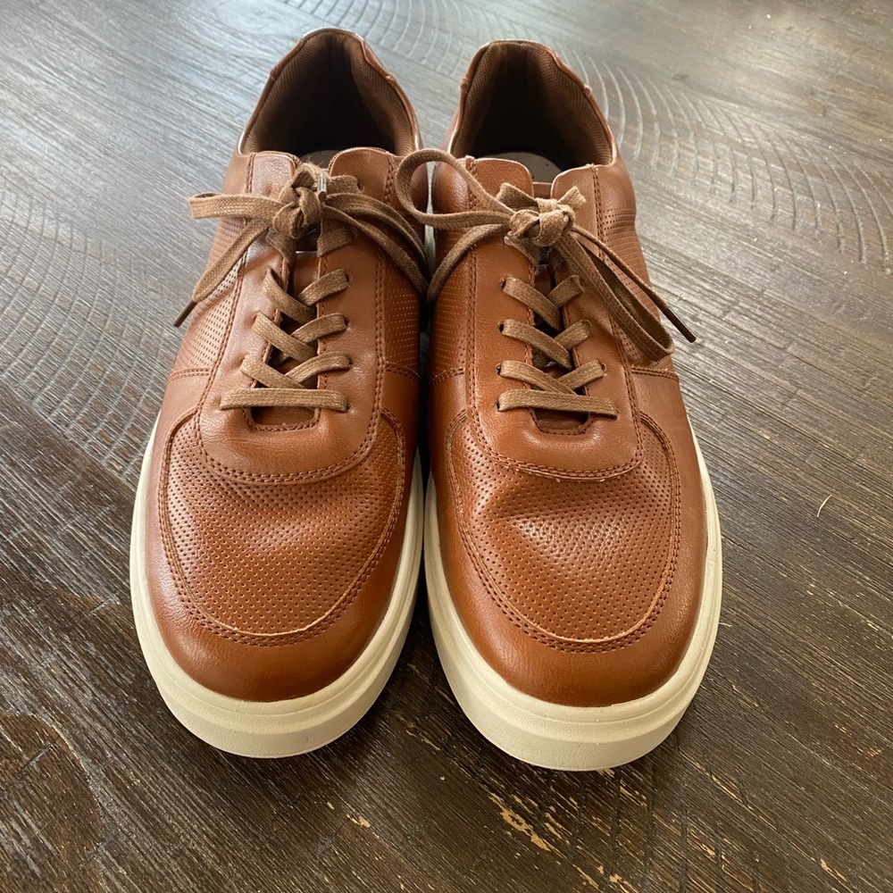 Bruno Marc Men's Casual Dress Sneakers Classic Lightweight Shoes. Size 11.